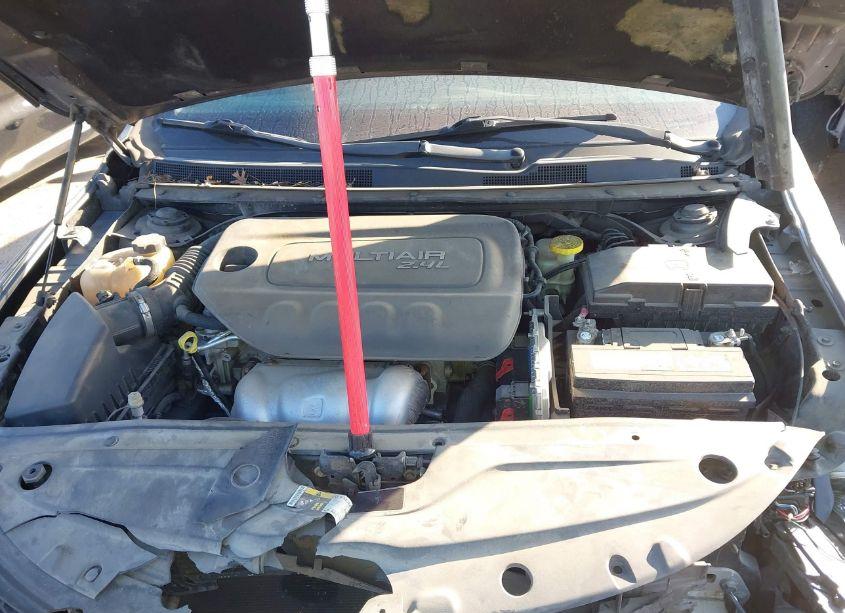 Photo 10 of 2015 Chrysler 200 LIMITED (VIN 1C3CCCAB4FN633011)