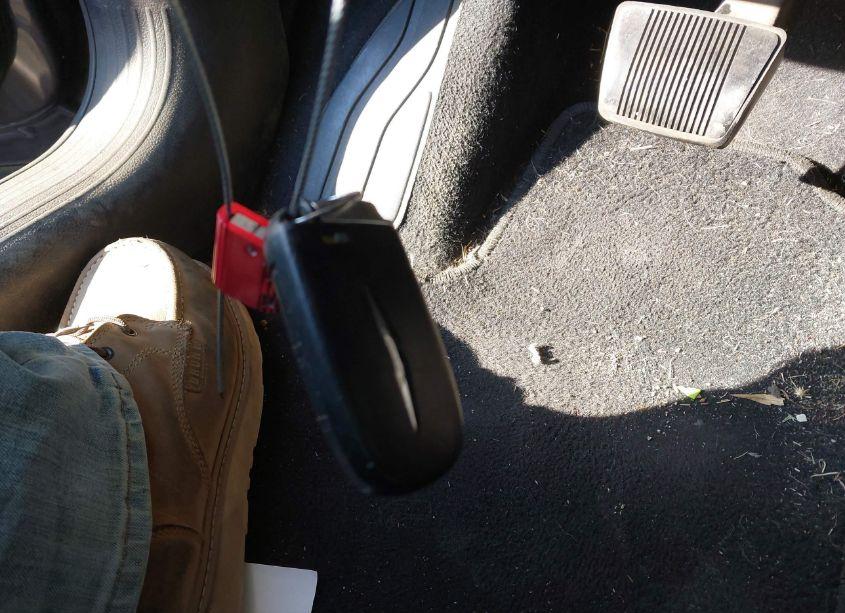 Photo 11 of 2015 Chrysler 200 LIMITED (VIN 1C3CCCAB4FN633011)