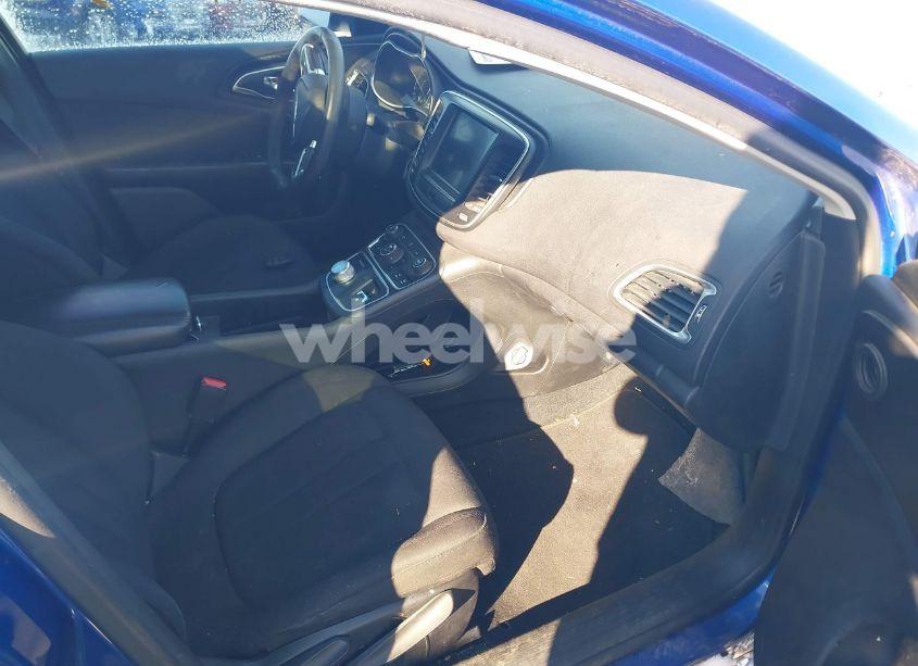 Photo 5 of 2015 Chrysler 200 LIMITED (VIN 1C3CCCAB4FN641674)