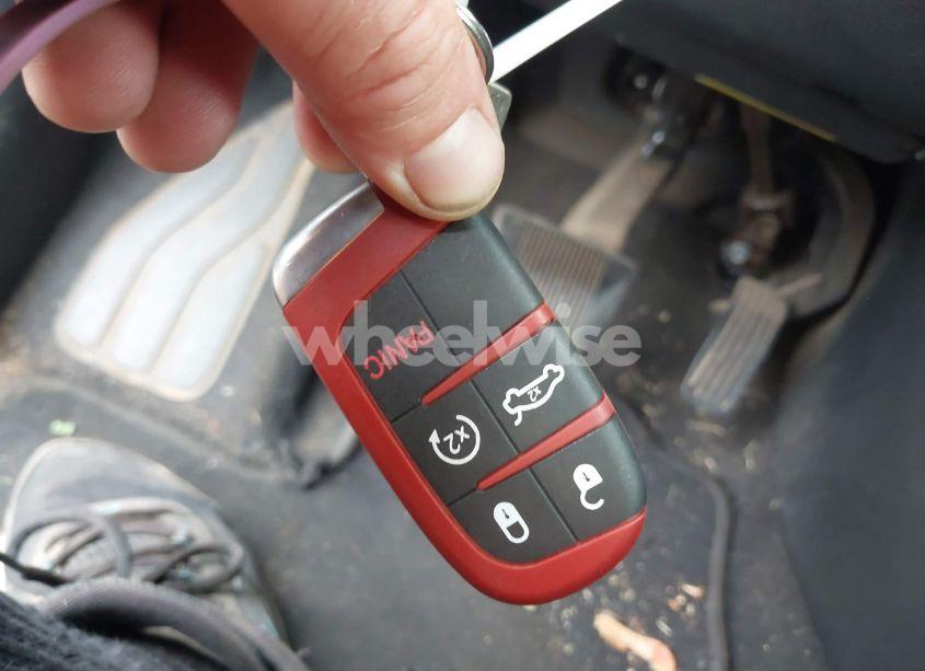 Photo 11 of 2015 Chrysler 200 LIMITED (VIN 1C3CCCAB4FN650293)