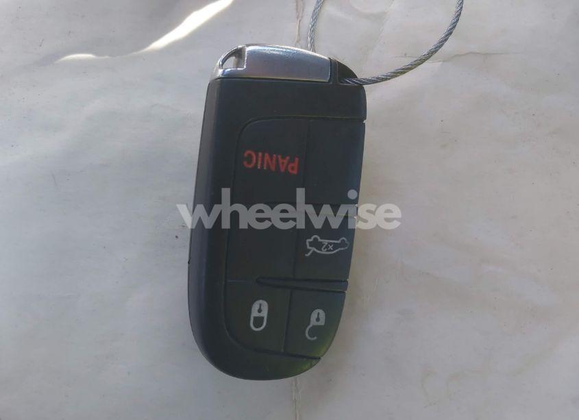 Photo 11 of 2015 Chrysler 200 LIMITED (VIN 1C3CCCAB4FN659446)