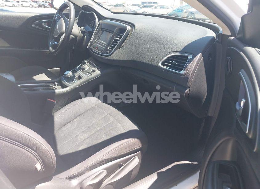 Photo 5 of 2015 Chrysler 200 LIMITED (VIN 1C3CCCAB4FN659446)