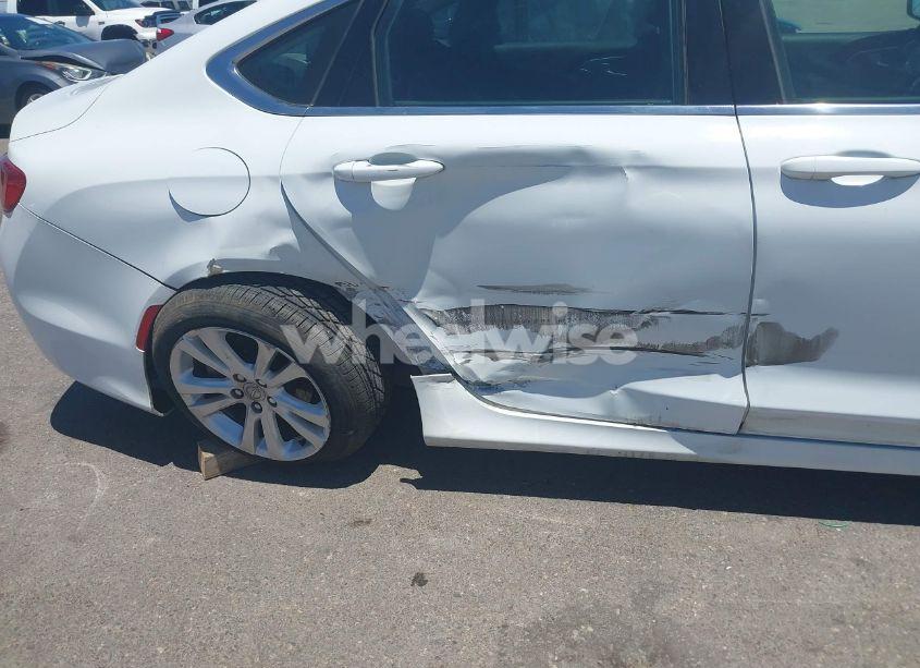 Photo 6 of 2015 Chrysler 200 LIMITED (VIN 1C3CCCAB4FN659446)