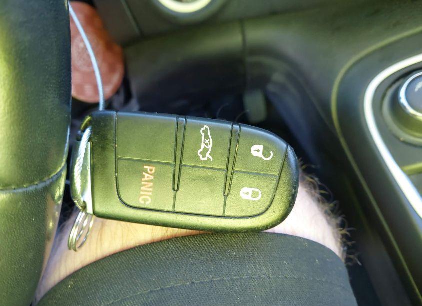 Photo 11 of 2015 Chrysler 200 LIMITED (VIN 1C3CCCAB4FN664047)