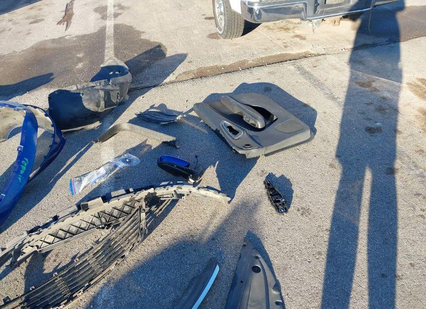 Photo 14 of 2015 Chrysler 200 LIMITED (VIN 1C3CCCAB4FN664047)