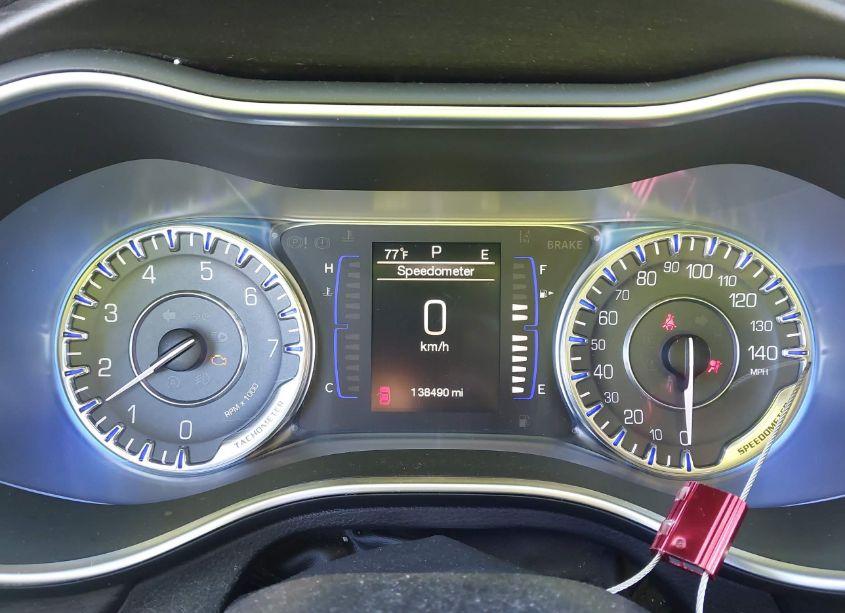 Photo 7 of 2015 Chrysler 200 LIMITED (VIN 1C3CCCAB4FN664047)