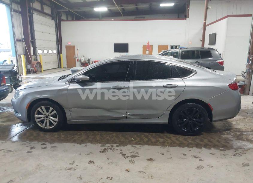 Photo 14 of 2015 Chrysler 200 LIMITED (VIN 1C3CCCAB4FN666400)