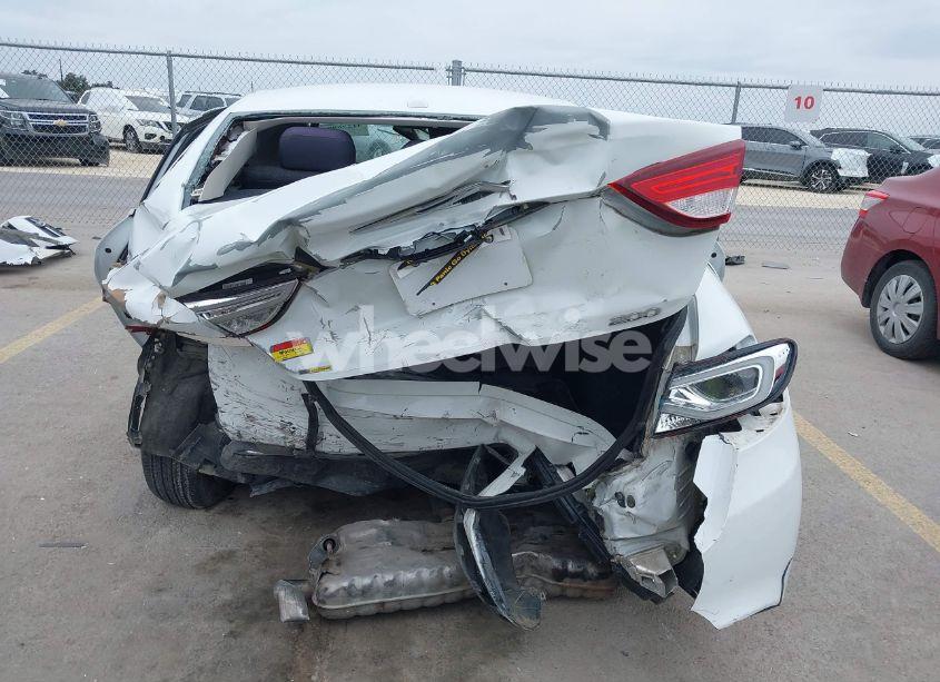 Photo 17 of 2015 Chrysler 200 LIMITED (VIN 1C3CCCAB4FN682015)