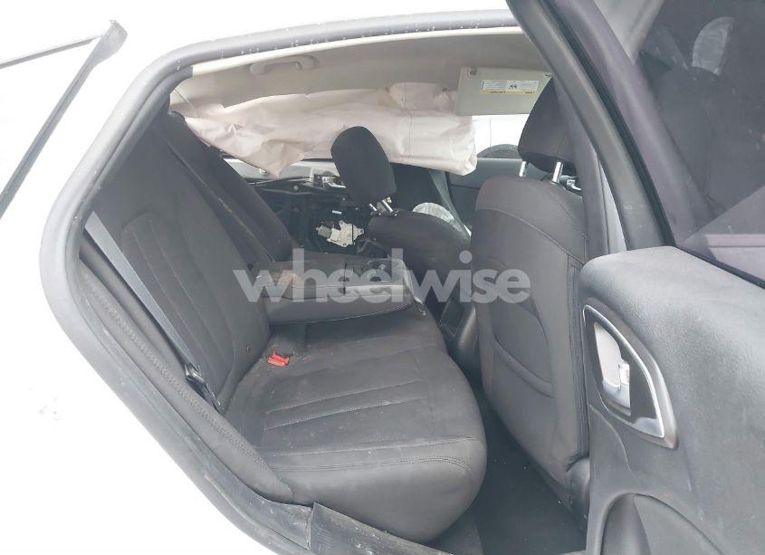 Photo 8 of 2015 Chrysler 200 LIMITED (VIN 1C3CCCAB4FN682015)