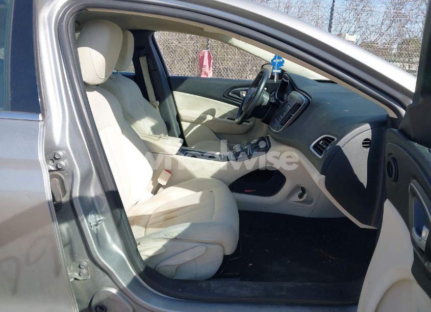 Photo 5 of 2015 Chrysler 200 LIMITED (VIN 1C3CCCAB4FN687666)