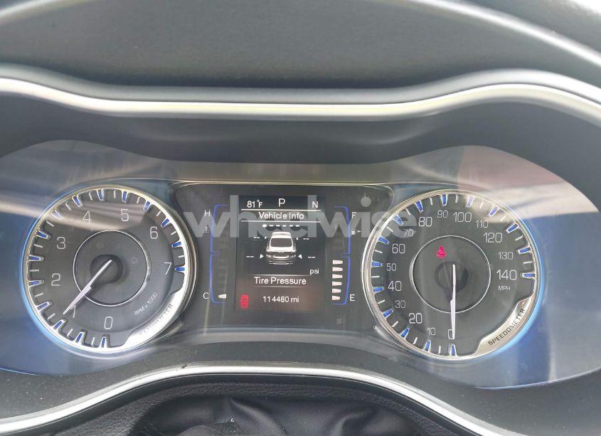 Photo 7 of 2015 Chrysler 200 LIMITED (VIN 1C3CCCAB4FN716597)