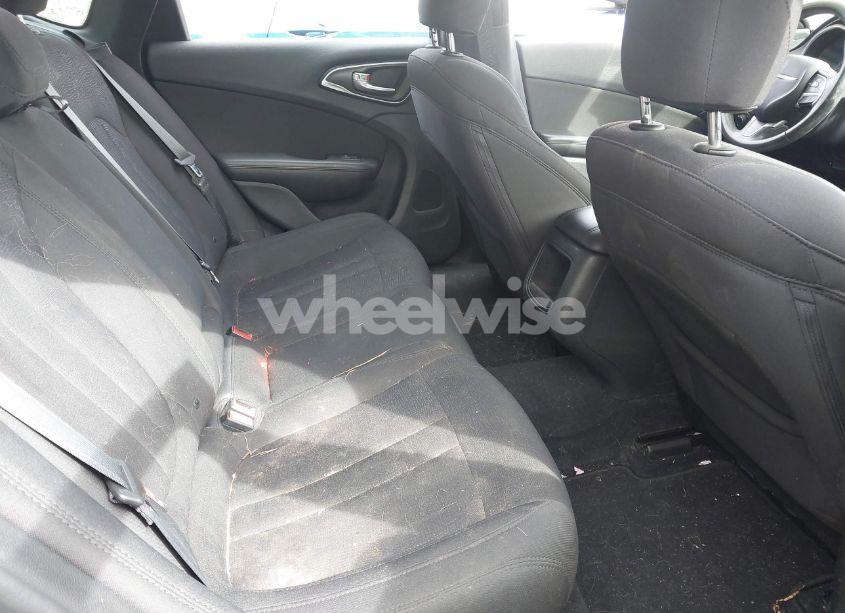 Photo 8 of 2015 Chrysler 200 LIMITED (VIN 1C3CCCAB4FN716597)