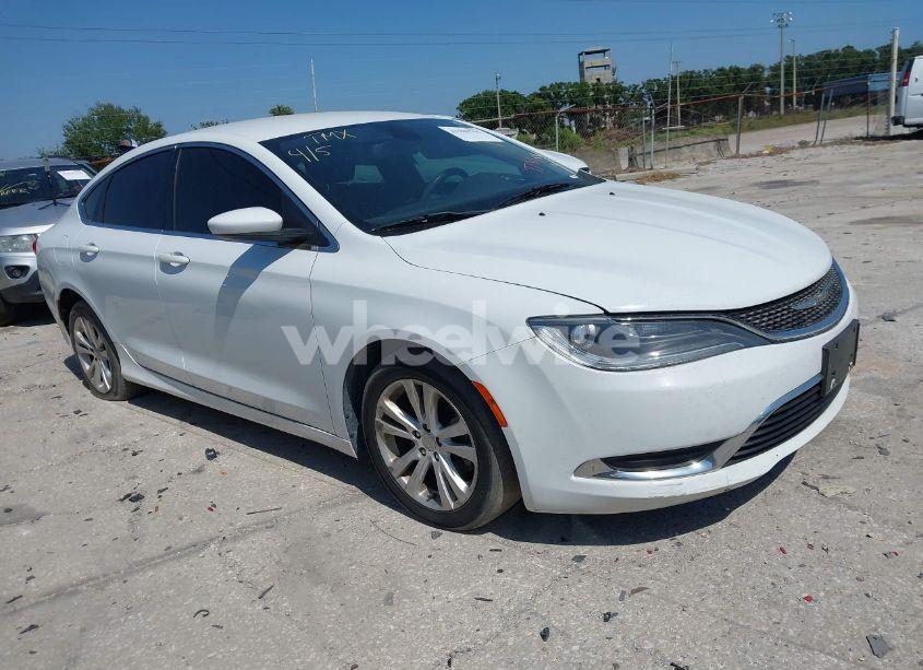 2015 Chrysler 200 LIMITED (VIN 1C3CCCAB4FN742102) main photo