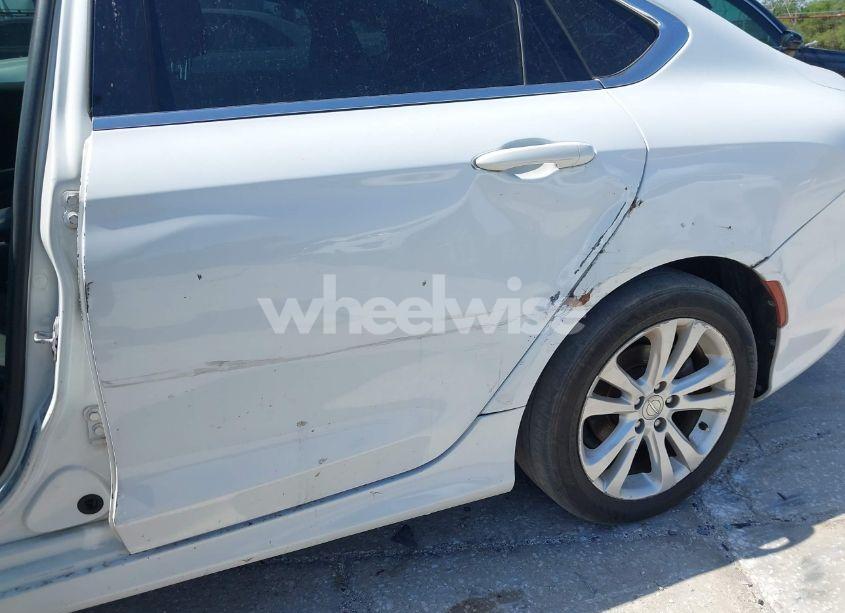 Photo 6 of 2015 Chrysler 200 LIMITED (VIN 1C3CCCAB4FN742102)