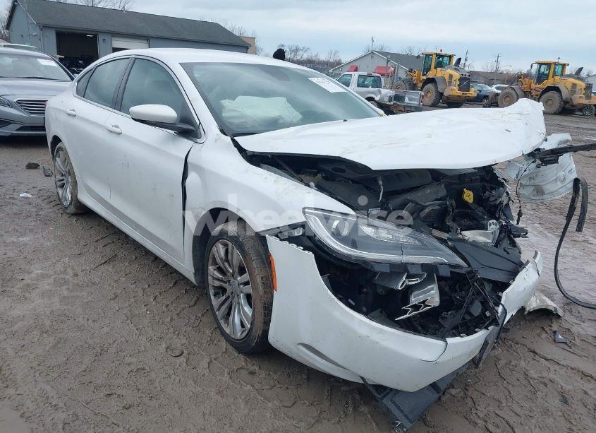 2015 Chrysler 200 LIMITED (VIN 1C3CCCAB4FN750443) main photo