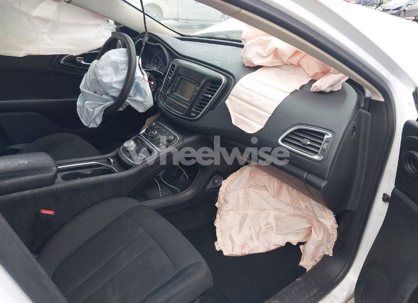 Photo 5 of 2015 Chrysler 200 LIMITED (VIN 1C3CCCAB4FN750443)