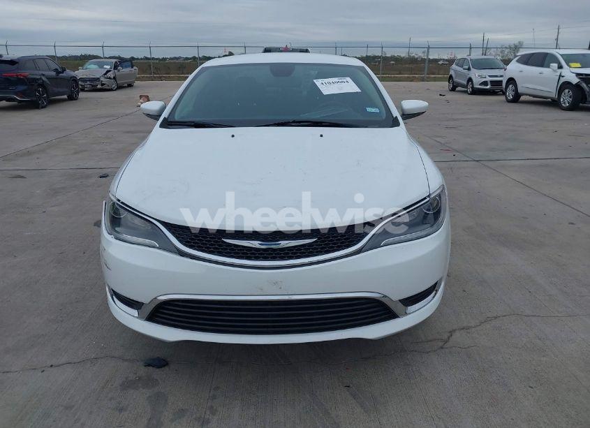 Photo 11 of 2016 Chrysler 200 LIMITED (VIN 1C3CCCAB4GN102621)