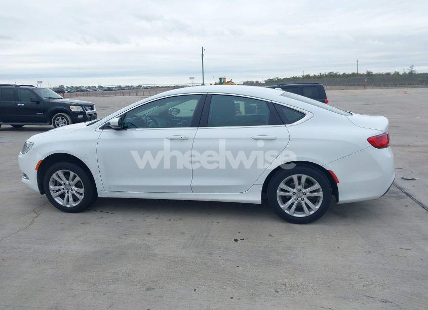 Photo 13 of 2016 Chrysler 200 LIMITED (VIN 1C3CCCAB4GN102621)