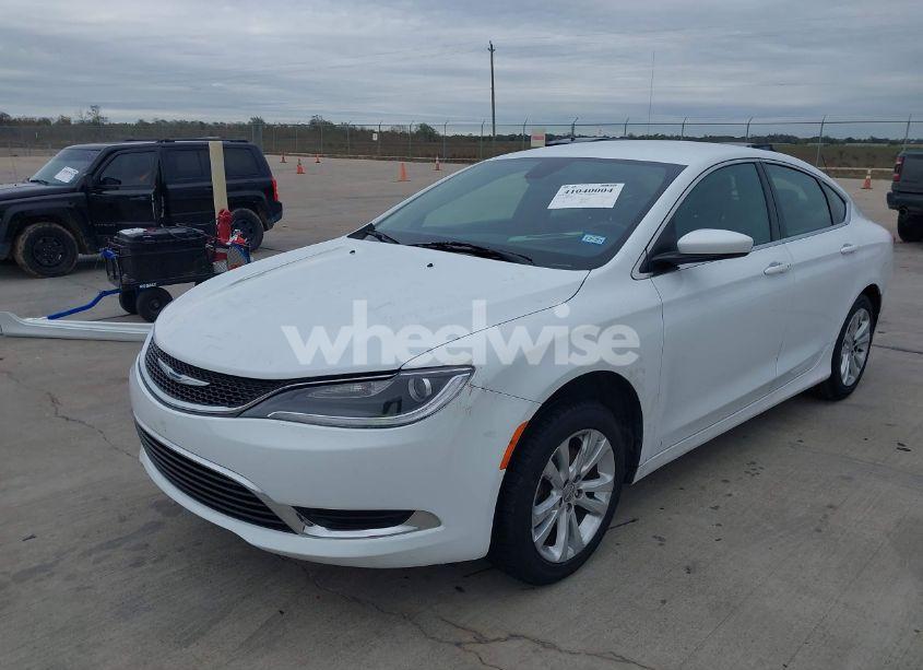 Photo 2 of 2016 Chrysler 200 LIMITED (VIN 1C3CCCAB4GN102621)