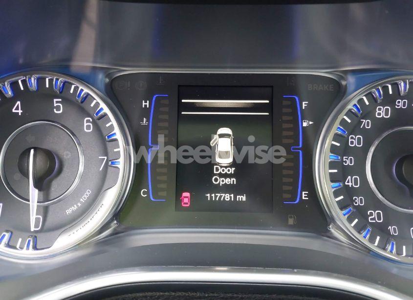 Photo 7 of 2016 Chrysler 200 LIMITED (VIN 1C3CCCAB4GN102621)