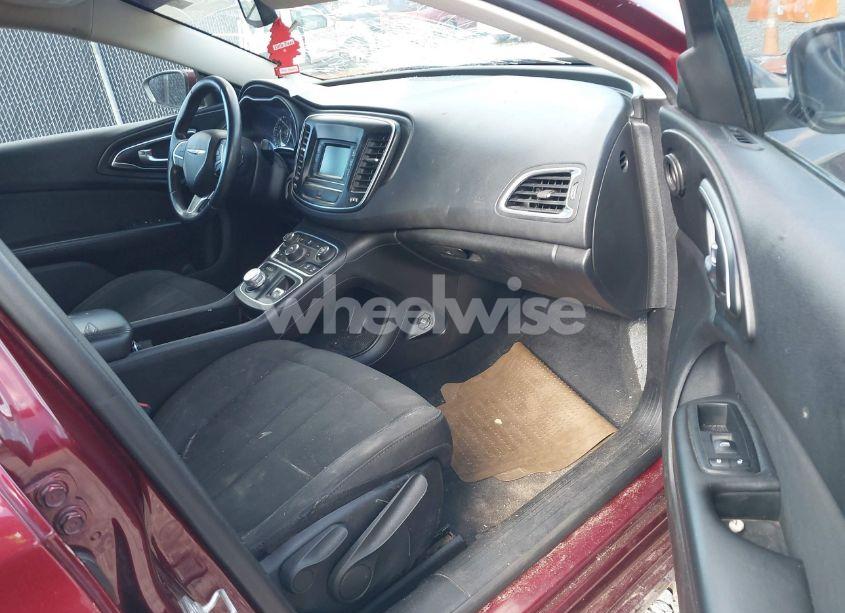 Photo 5 of 2016 Chrysler 200 LIMITED (VIN 1C3CCCAB4GN132458)