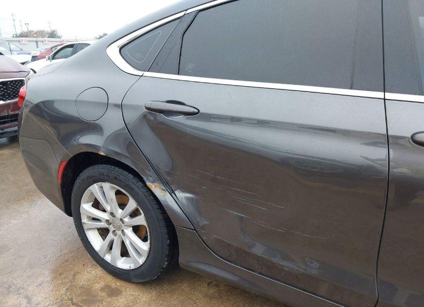 Photo 6 of 2016 Chrysler 200 LIMITED (VIN 1C3CCCAB4GN166254)