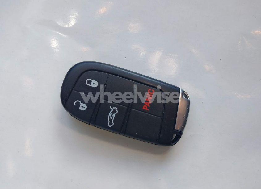 Photo 11 of 2016 Chrysler 200 LIMITED PLATINUM (VIN 1C3CCCAB4GN174080)