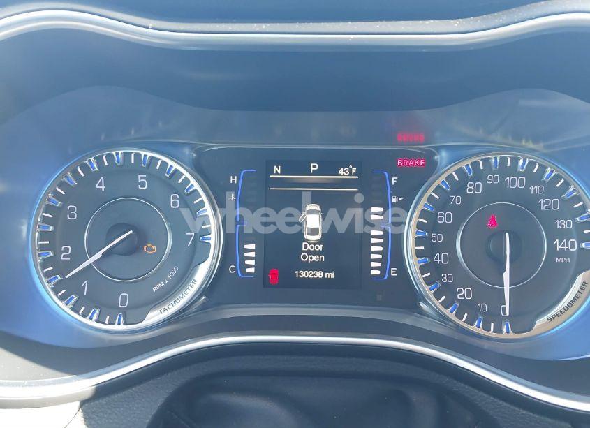 Photo 7 of 2016 Chrysler 200 LIMITED PLATINUM (VIN 1C3CCCAB4GN174080)