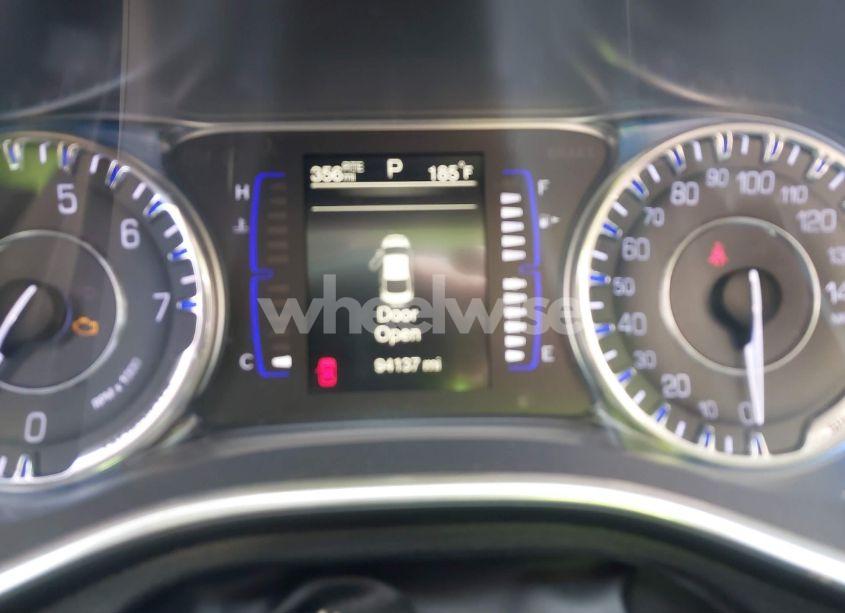 Photo 7 of 2016 Chrysler 200 LIMITED PLATINUM (VIN 1C3CCCAB4GN188464)