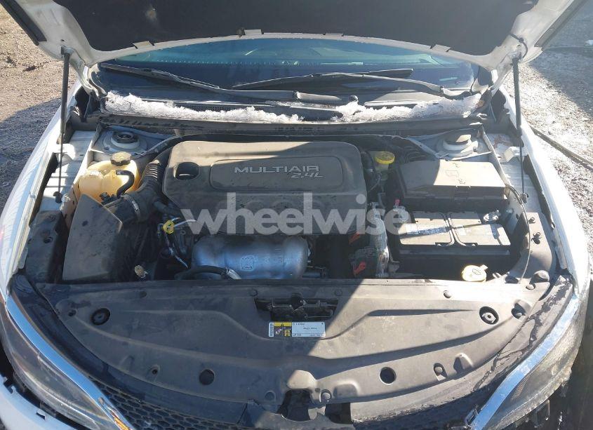 Photo 10 of 2016 Chrysler 200 LIMITED PLATINUM (VIN 1C3CCCAB4GN192708)