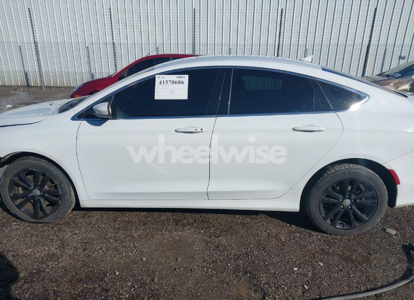 Photo 14 of 2016 Chrysler 200 LIMITED PLATINUM (VIN 1C3CCCAB4GN192708)