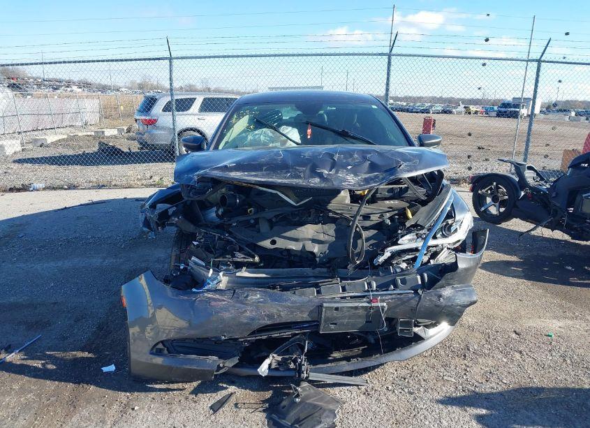 Photo 12 of 2015 Chrysler 200 LIMITED (VIN 1C3CCCAB5FN505134)