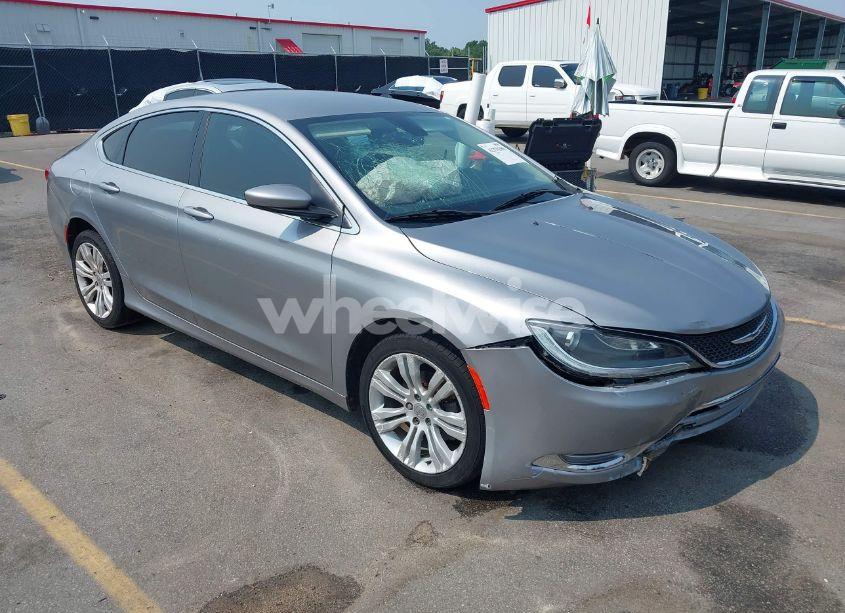 2015 Chrysler 200 LIMITED (VIN 1C3CCCAB5FN545827) main photo