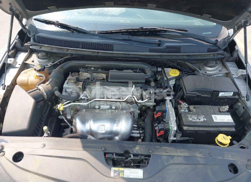 Photo 10 of 2015 Chrysler 200 LIMITED (VIN 1C3CCCAB5FN545827)