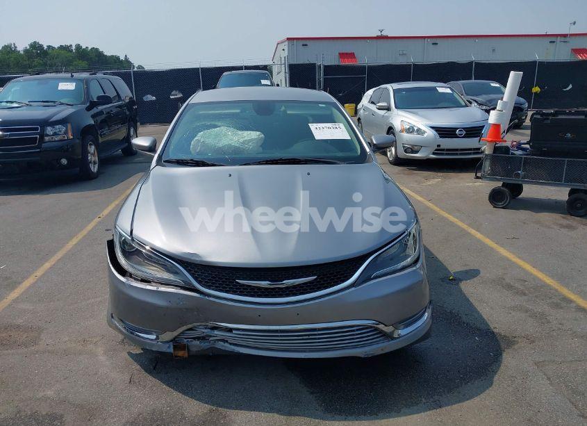 Photo 12 of 2015 Chrysler 200 LIMITED (VIN 1C3CCCAB5FN545827)