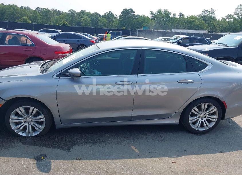 Photo 14 of 2015 Chrysler 200 LIMITED (VIN 1C3CCCAB5FN545827)