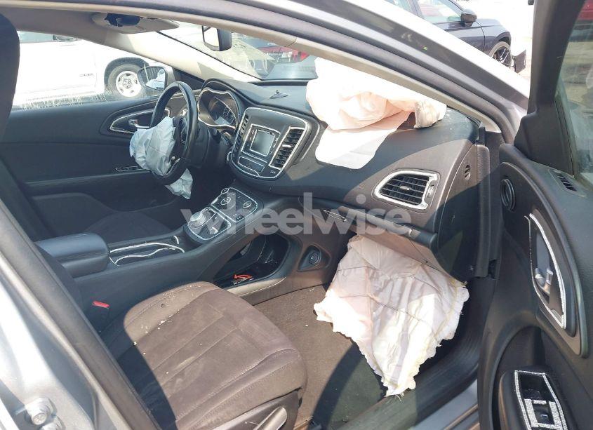 Photo 5 of 2015 Chrysler 200 LIMITED (VIN 1C3CCCAB5FN545827)