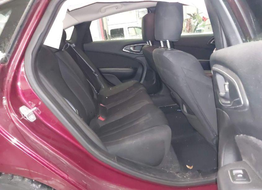 Photo 8 of 2015 Chrysler 200 LIMITED (VIN 1C3CCCAB5FN559663)