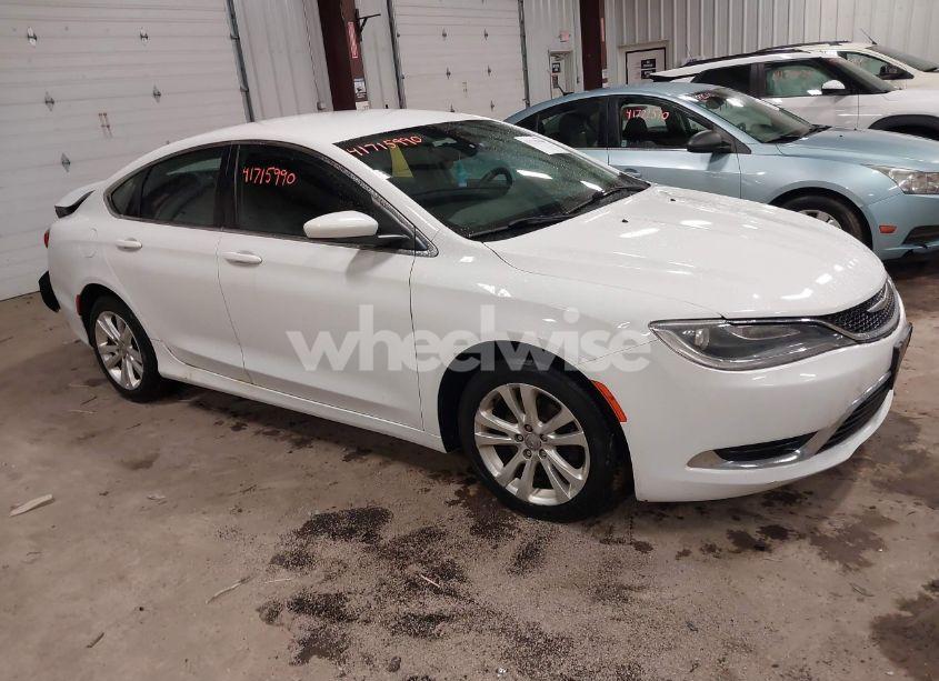 2015 Chrysler 200 LIMITED (VIN 1C3CCCAB5FN568542) main photo