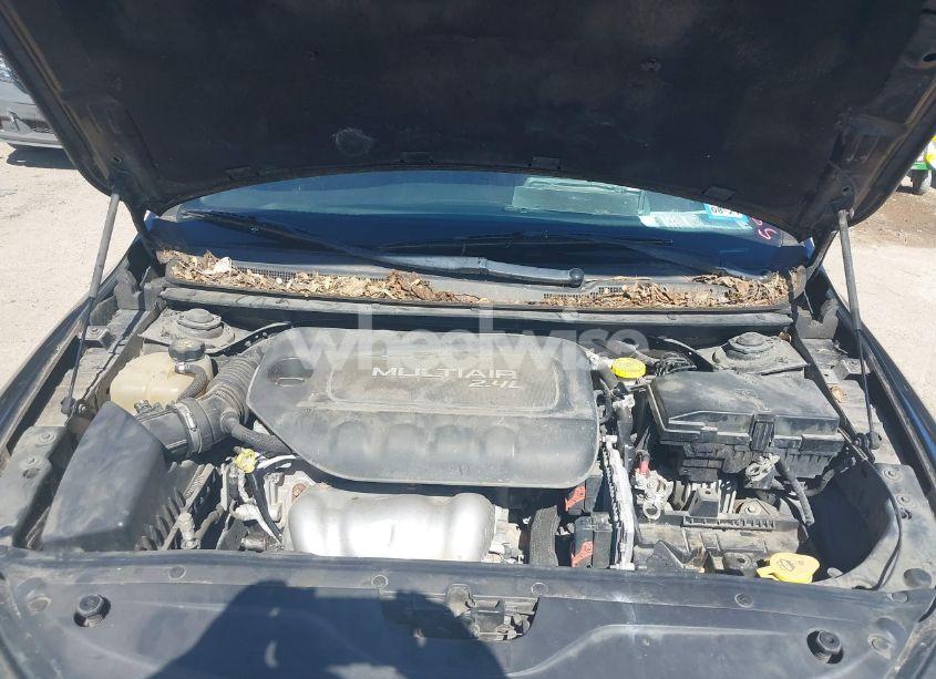 Photo 10 of 2015 Chrysler 200 LIMITED (VIN 1C3CCCAB5FN574261)