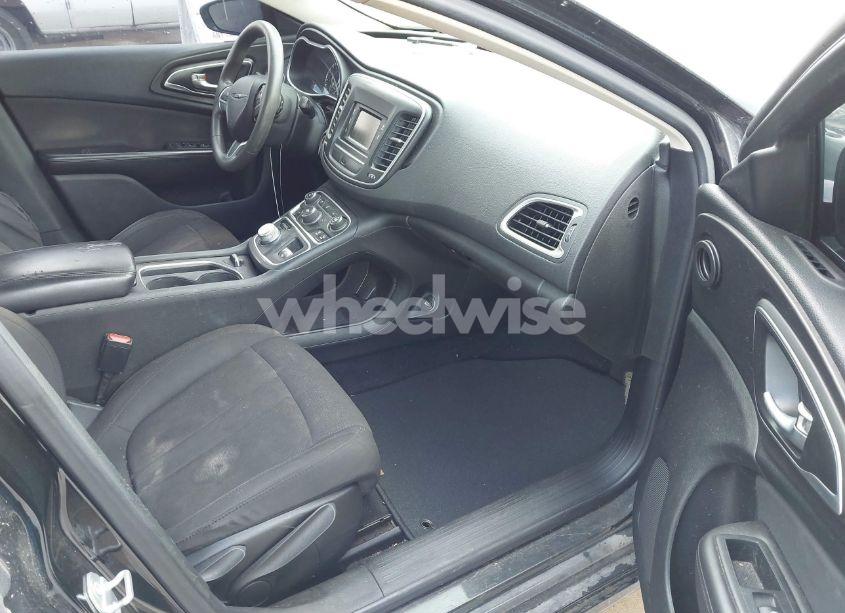 Photo 5 of 2015 Chrysler 200 LIMITED (VIN 1C3CCCAB5FN574261)