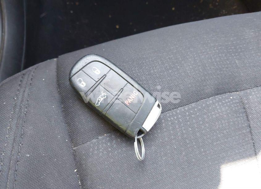 Photo 11 of 2015 Chrysler 200 LIMITED (VIN 1C3CCCAB5FN575555)