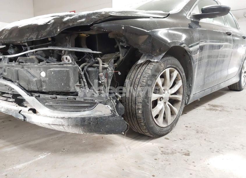 Photo 6 of 2015 Chrysler 200 LIMITED (VIN 1C3CCCAB5FN578231)