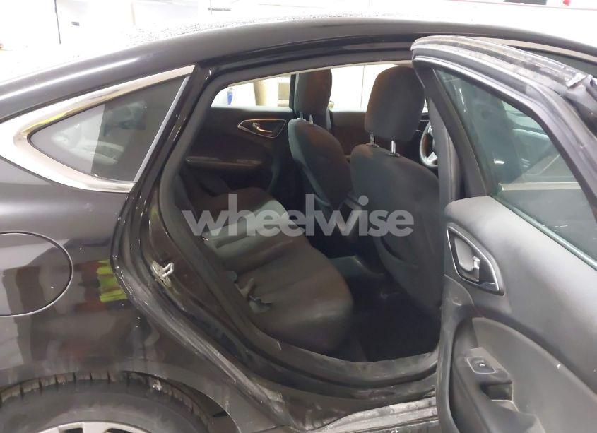 Photo 8 of 2015 Chrysler 200 LIMITED (VIN 1C3CCCAB5FN578231)