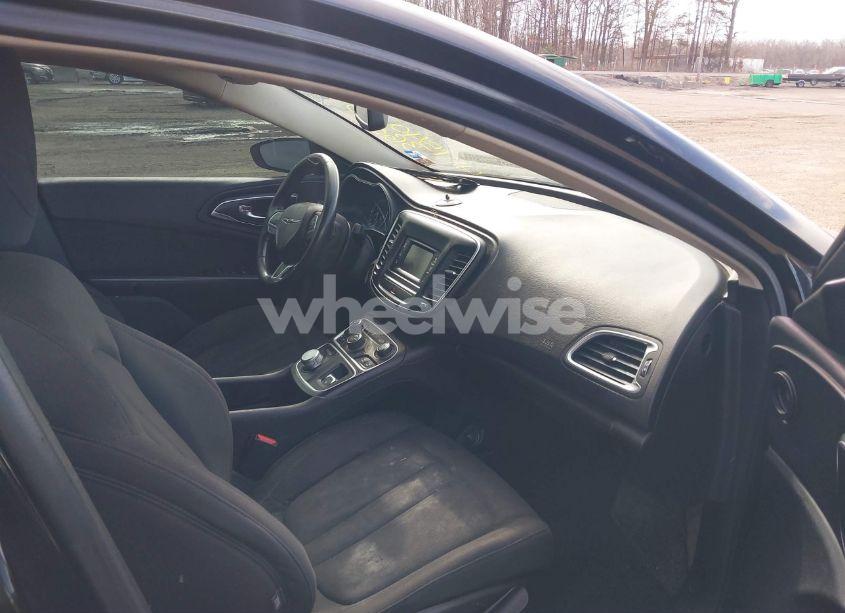 Photo 5 of 2015 Chrysler 200 LIMITED (VIN 1C3CCCAB5FN583123)