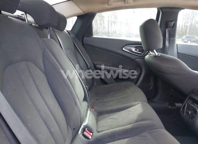 Photo 8 of 2015 Chrysler 200 LIMITED (VIN 1C3CCCAB5FN583123)