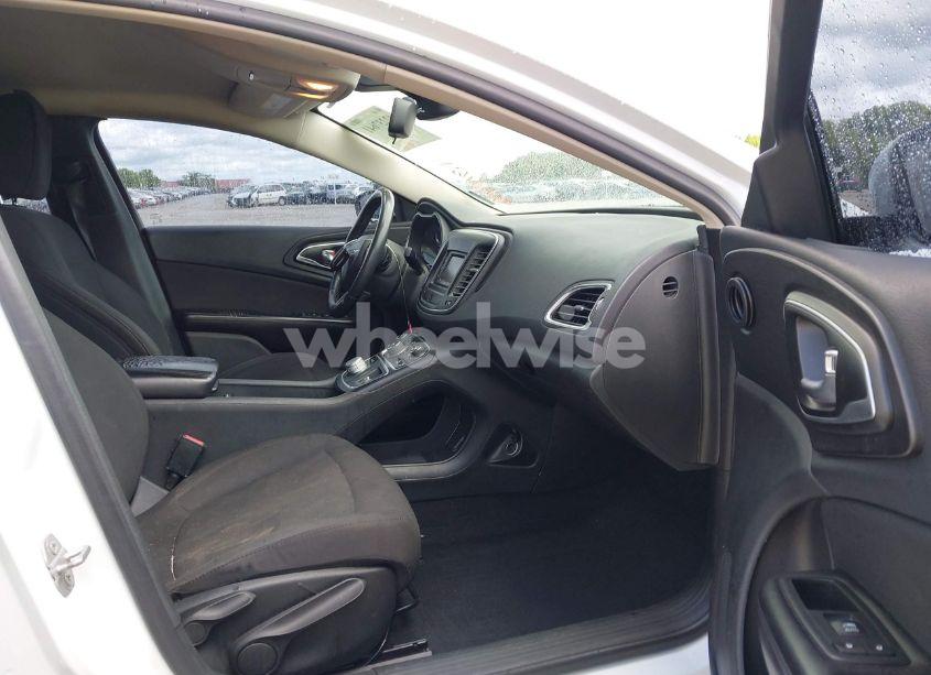 Photo 5 of 2015 Chrysler 200 LIMITED (VIN 1C3CCCAB5FN590198)