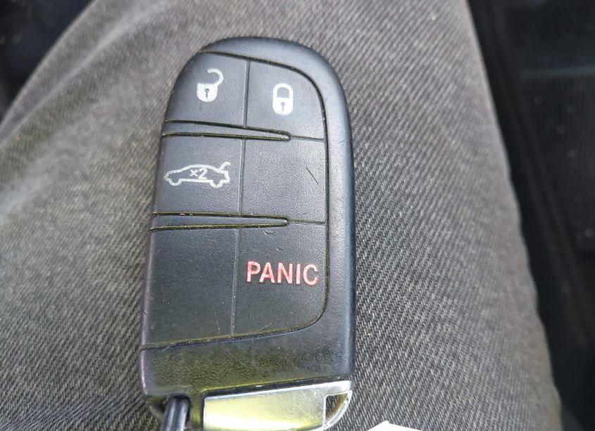 Photo 11 of 2015 Chrysler 200 LIMITED (VIN 1C3CCCAB5FN591352)