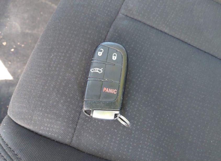 Photo 11 of 2015 Chrysler 200 LIMITED (VIN 1C3CCCAB5FN601331)