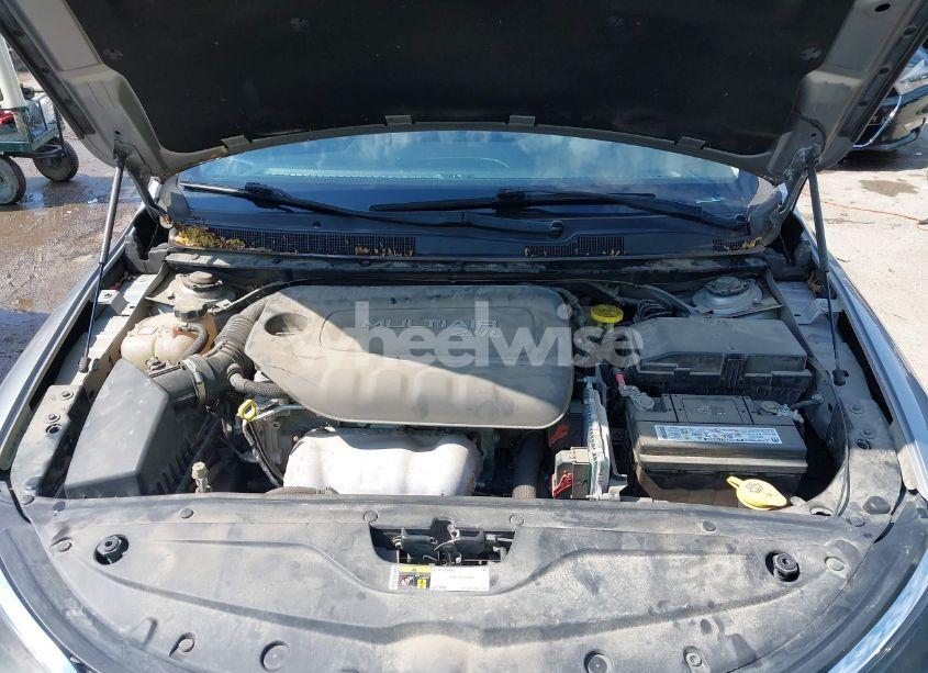 Photo 10 of 2015 Chrysler 200 LIMITED (VIN 1C3CCCAB5FN611566)